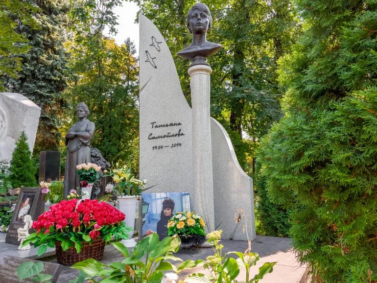 Vue générale du cimetière de Novodiévitchi à Moscou, nécropole la plus prestigieuse de Russie